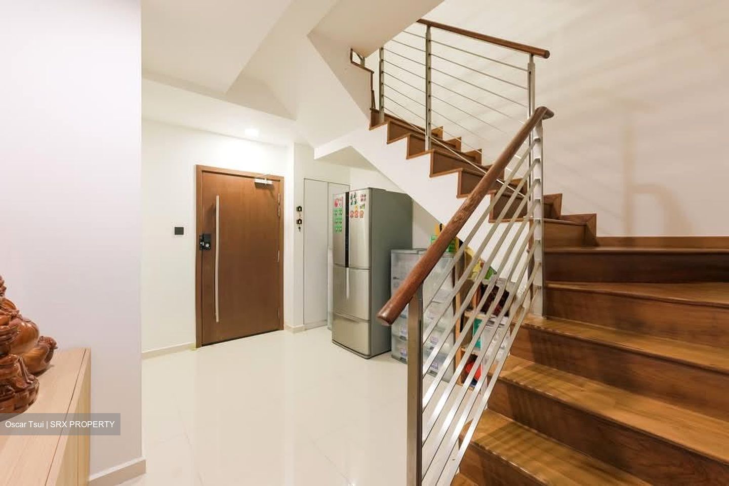 Phillips Avenue (D19), Terrace #565897301